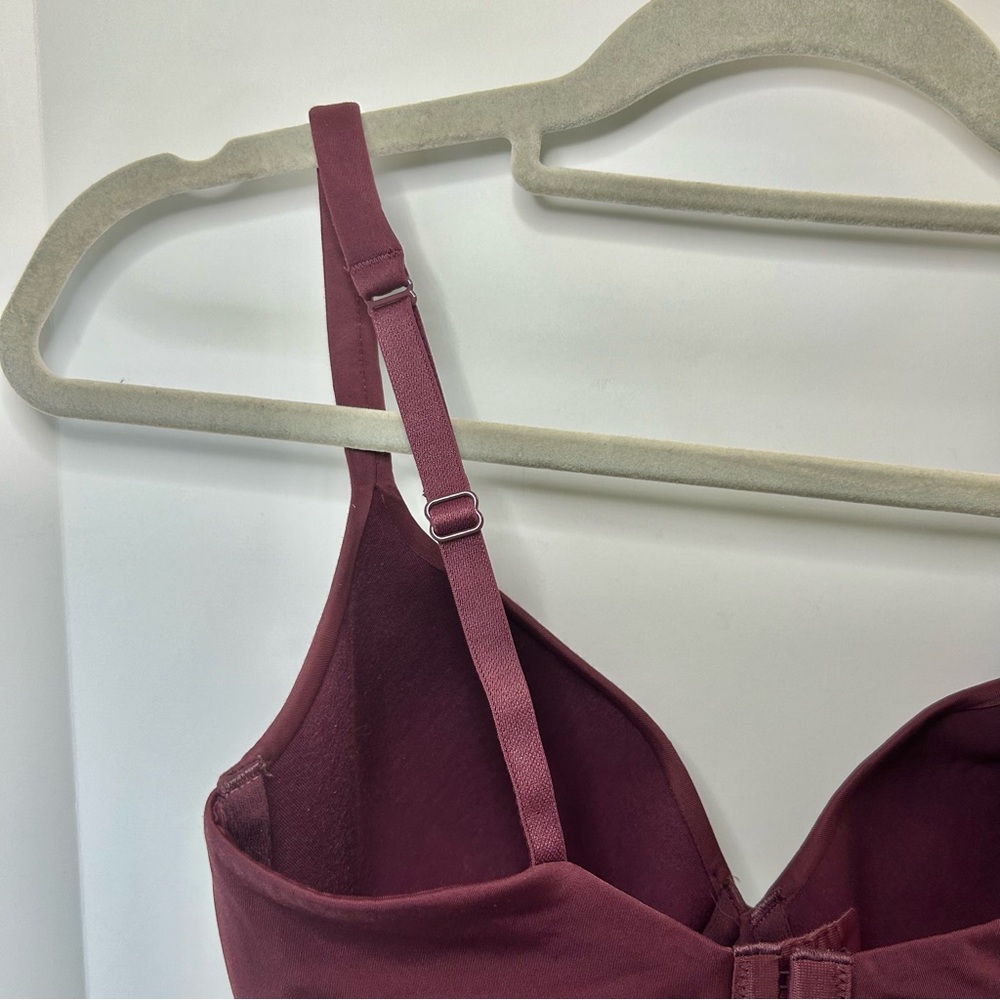 Victoria’s Secret Body by Victoria IPEX Maroon Adjustable Strap Bra 34DD - Picture 7 of 13